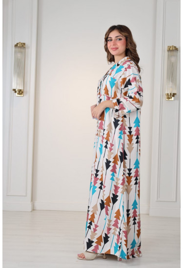 جلابيه نسائي مزينه بأشكال مثلثات ملونه