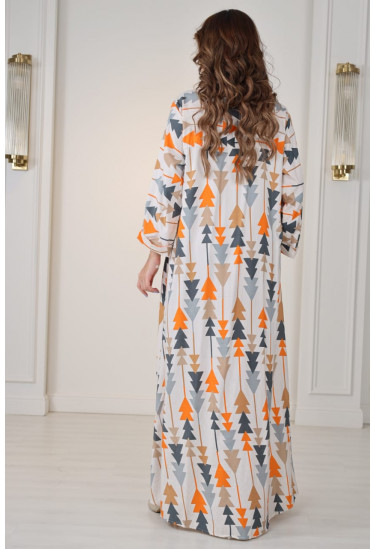 جلابيه نسائي مزينه بأشكال مثلثات ملونه