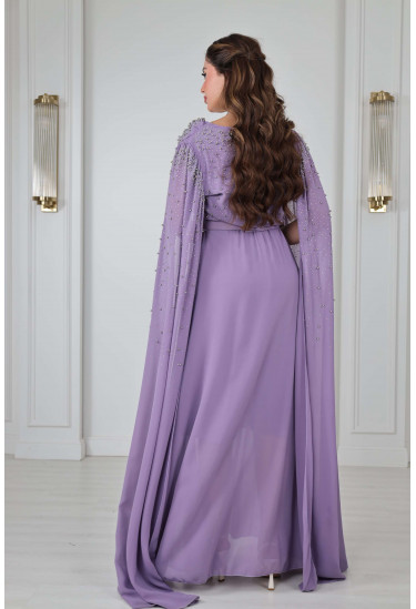 فستان سهرة ملكي مزين باللؤلؤ