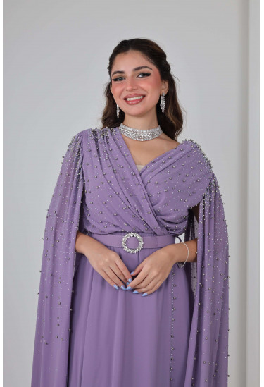 فستان سهرة ملكي مزين باللؤلؤ