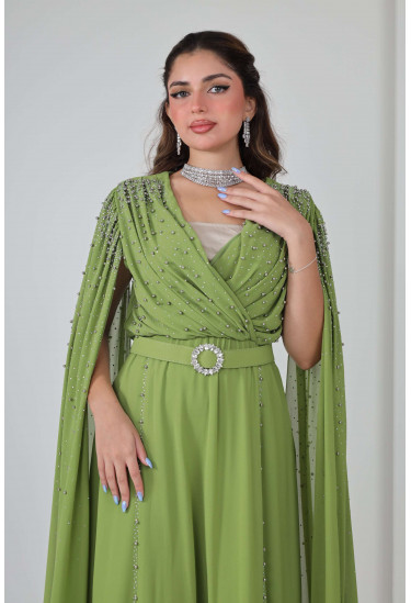 فستان سهرة ملكي مزين باللؤلؤ