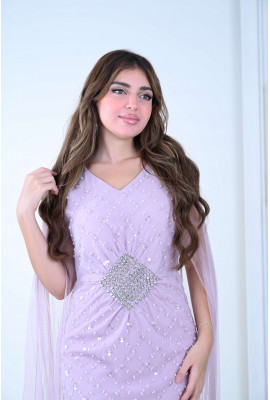 فستان سهرة ناعم مطرز بكريستال فستان سهرة ناعم مطرز بكريستال