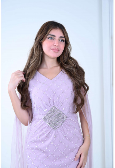 فستان سهرة ناعم مطرز بكريستال