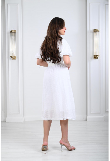 فستان ميدي بقصة بسيطة و ناعمة