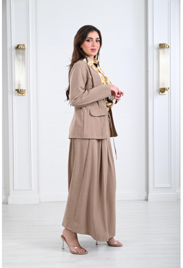 طقم نسائي كلاسيكي متكامل