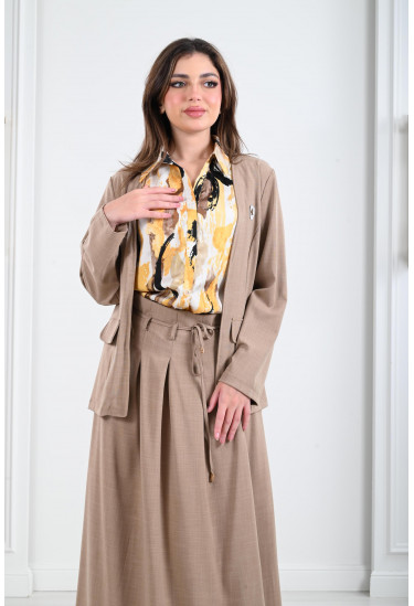 طقم نسائي كلاسيكي متكامل