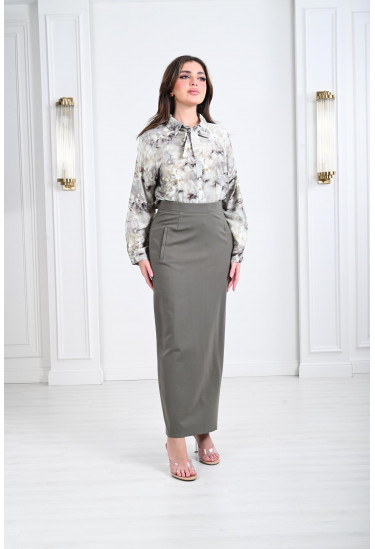 تنورة كلاسيكية نسائية أنيقة