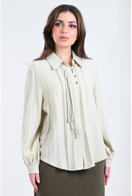 بلوزة نسائية بقصة ناعمة 