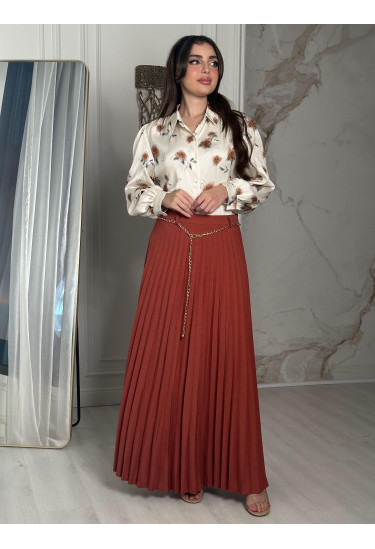 بلوزة نسائية مشجرة 