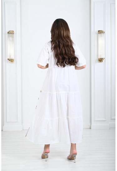 جلابية نسائية قصيرة مطرزة بخيوط ملونة جلابية نسائية قصيرة مطرزة بخيوط ملونة