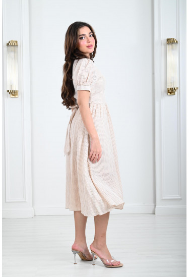 فستان ميدي بياقة منسدلة أنيقة