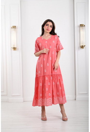 جلابية نسائية بتطريز رقيق من الزهور