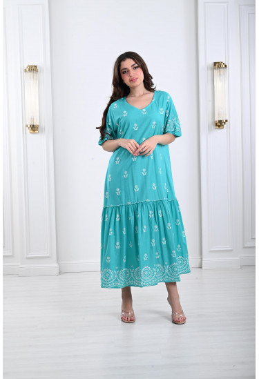 جلابية نسائية بتطريز رقيق من الزهور