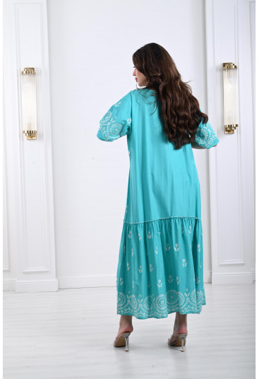 جلابية نسائية بتطريز رقيق من الزهور