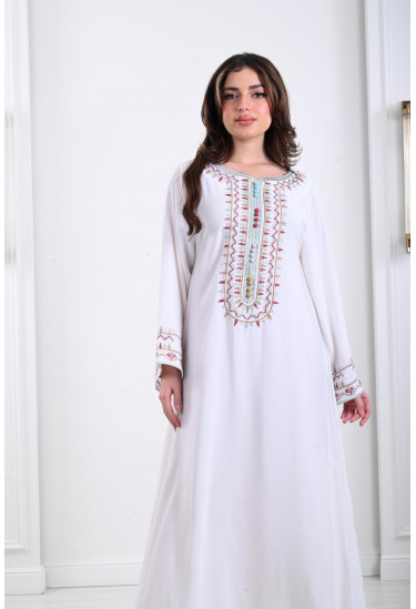 جلابية نسائية مطرزة تطريز رقيق