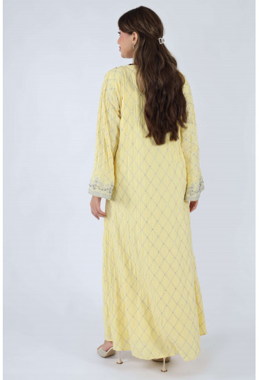 جلابيه بتطريز هندسي رقيق