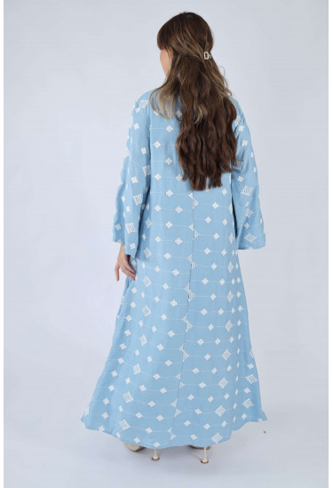 جلابية نسائية بنقوشات كلاسيكية مميزة