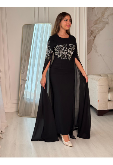 فساتين سهرة بأكمام وشاح