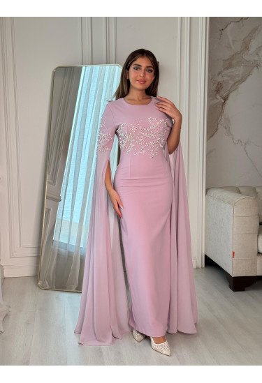 فساتين سهرة بأكمام وشاح