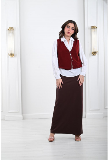 بلوزة نسائية بتصميم رقيق و عملي