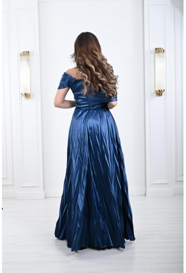 فستان سهرة نسائي بقصة فريدة و مميزة