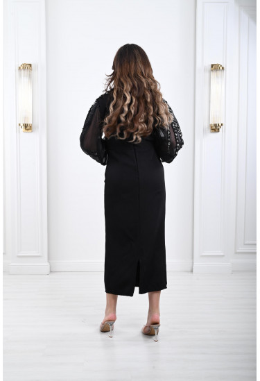 فستان سهرة باكمام منفوخة مطرزة 