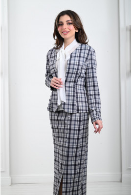 طقم نسائي كاروهات أنيق و مميز طقم نسائي كاروهات أنيق و مميز