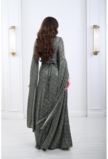 فساتين سهرة نسائية براقة 