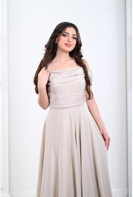 فستان سهرة مكشوف الكتفين