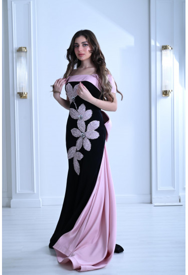 فستان سهرة نسائي مطرز تطريز لامع و براق