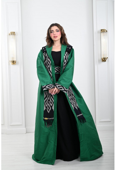 جلابية نسائية مغربية بتصميم أنيق و مميز
