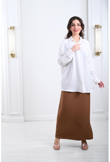 بلوزة نسائية مرصعة بخرز لامع بلوزة نسائية مرصعة بخرز لامع