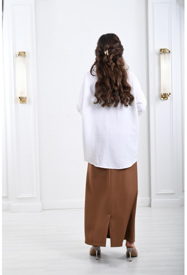 بلوزة نسائية مرصعة بخرز لامع بلوزة نسائية مرصعة بخرز لامع