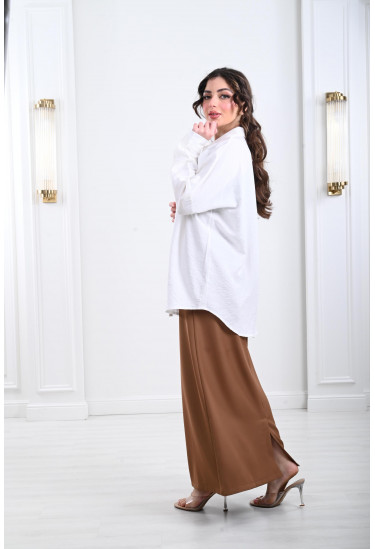 بلوزة نسائية مرصعة بخرز لامع بلوزة نسائية مرصعة بخرز لامع