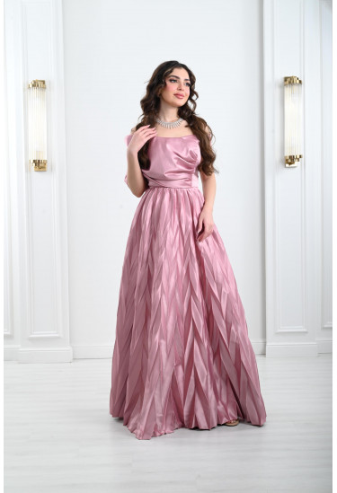 فستان سهرة نسائي بقصة فريدة و مميزة