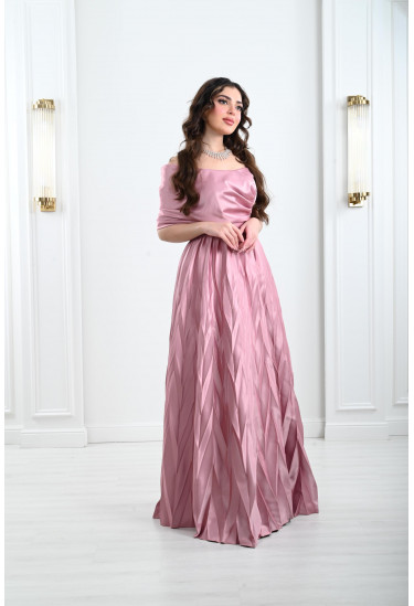 فستان سهرة نسائي بقصة فريدة و مميزة