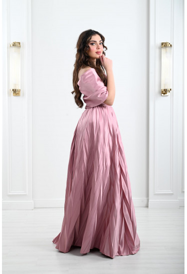 فستان سهرة نسائي بقصة فريدة و مميزة