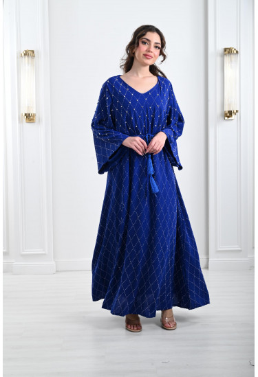 فستان طويل برقبة V