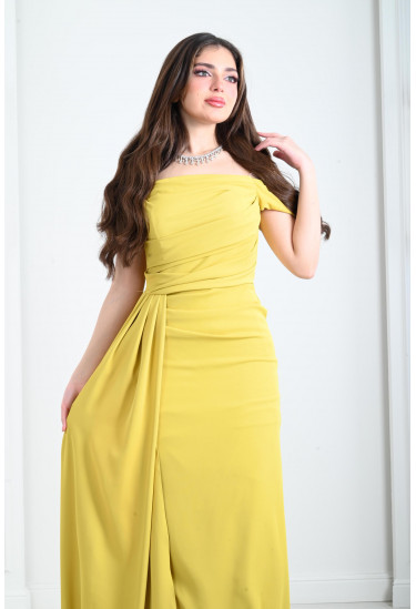 فستان نسائي طويل بتصميم ناعم و أنيق