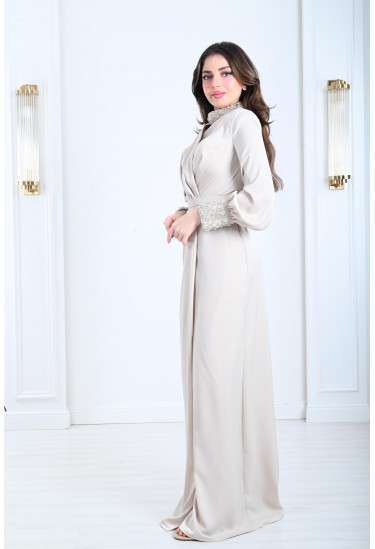 فستان سهرة للنساء مطرز