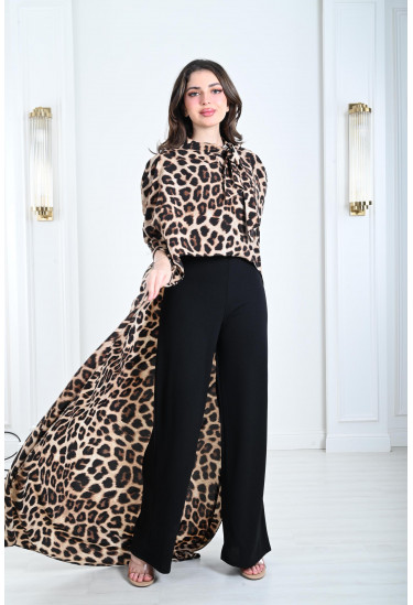 جمبسوت نسائي بنقوشات الفهد المميزة جمبسوت نسائي بنقوشات الفهد المميزة