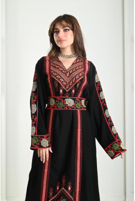 جلابية نسائية مميزة بتطريز تراثي