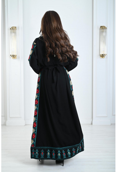 جلابية نسائية مميزة بتطريز تراثي