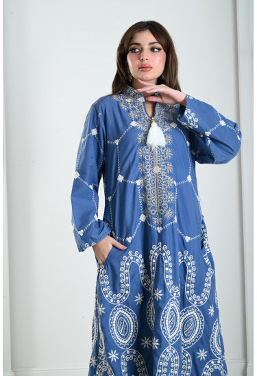 جلابية مطرزة نمط جيوب 