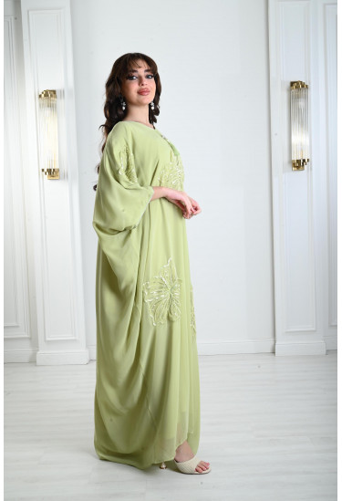 جلابية نسائية مطرزة بالخرز نمط زهرة 