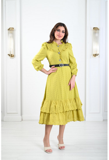 فستان مزين بحواف مدرجة كشكش فستان مزين بحواف مدرجة كشكش