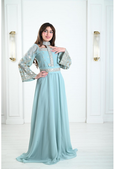 جلابية مغربية أنيقة بتطريز راقي