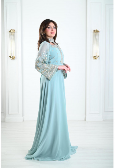 جلابية مغربية أنيقة بتطريز راقي