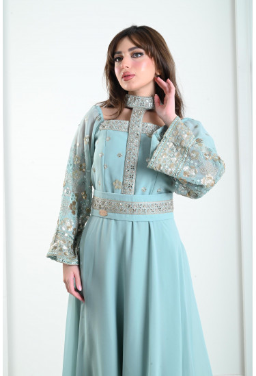 جلابية مغربية أنيقة بتطريز راقي