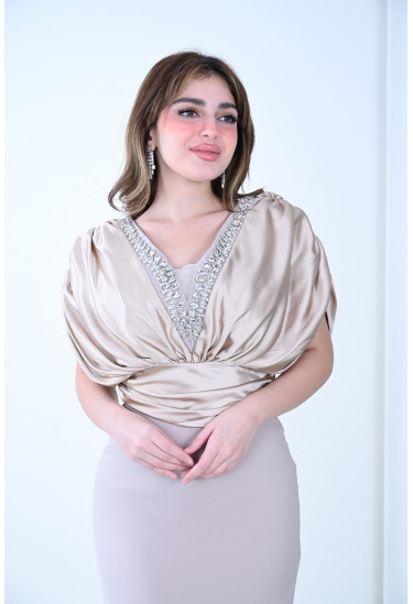 فستان بتصميم فخم لطله ملكيه مميزه فستان بتصميم فخم لطله ملكيه مميزه